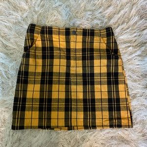 Hollister yellow plaid skirt, worn once